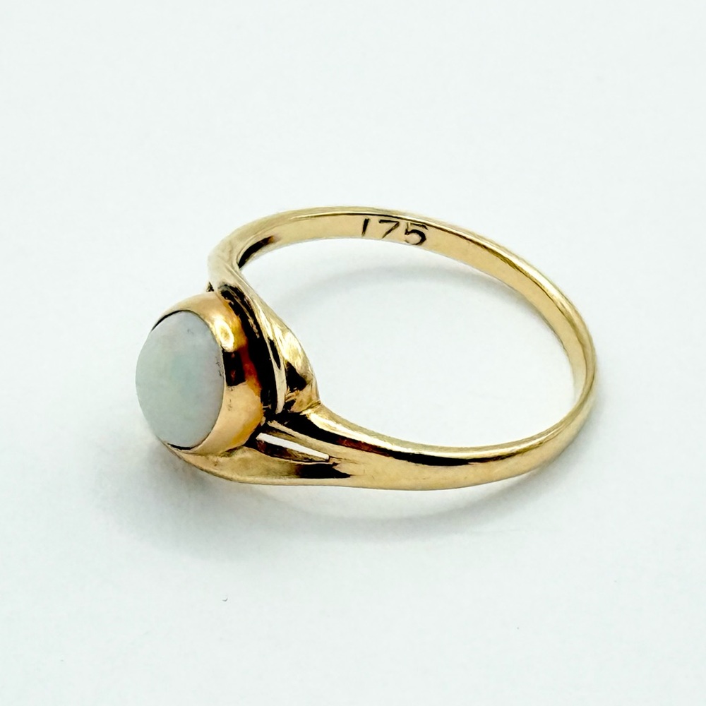 Vintage 10k Yellow Gold-Filled Opal Ring - Picture 8 of 11